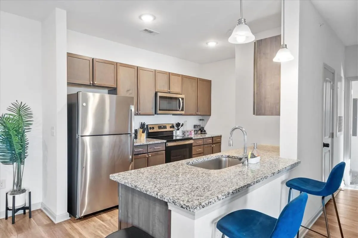 Upscale 2Br King Suite Mins To Uptown שרלוט 0*,