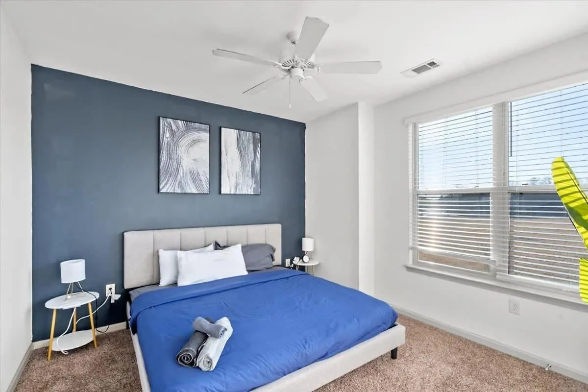 Upscale 2Br King Suite Mins To Uptown שרלוט