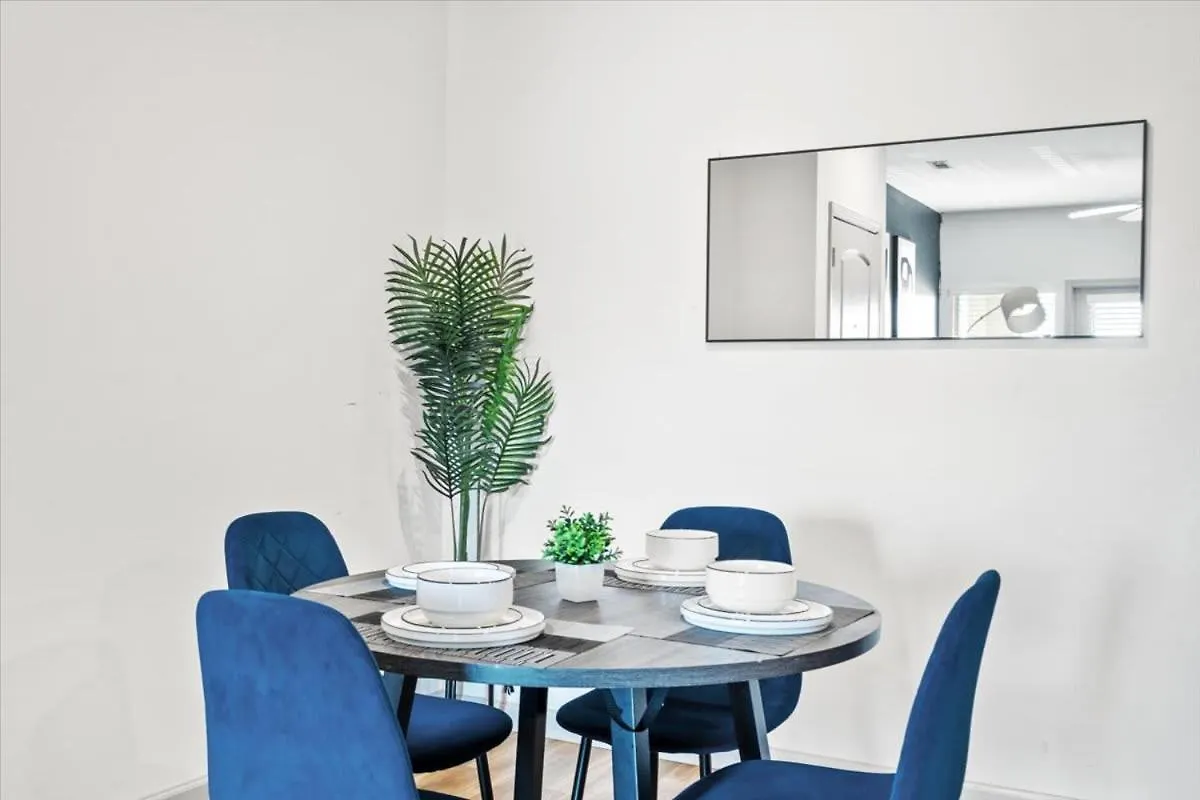 Upscale 2Br King Suite Mins To Uptown שרלוט