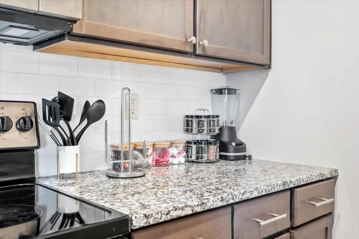 Upscale 2Br King Suite Mins To Uptown שרלוט דירה