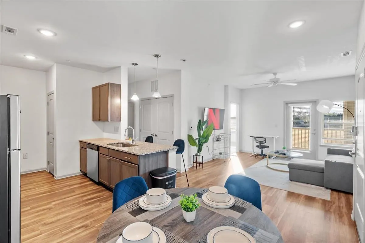 Upscale 2Br King Suite Mins To Uptown שרלוט ארצות הברית